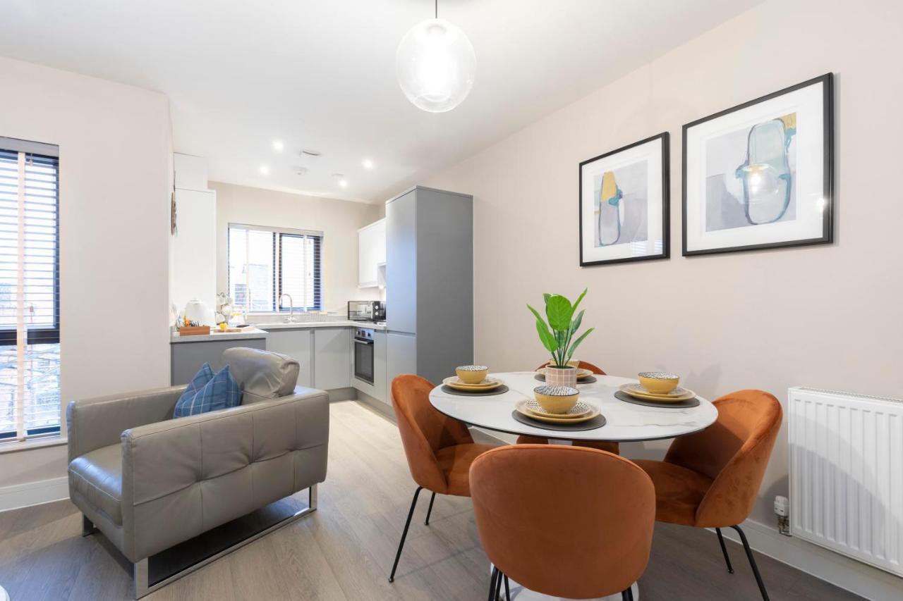 Elliot Oliver - Chic 2 Bedroom Town Centre Apartment Cheltenham Zewnętrze zdjęcie
